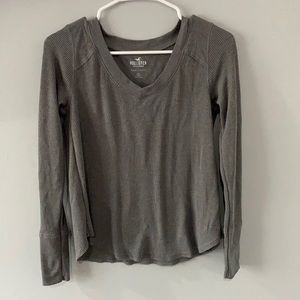 Grey long sleeve